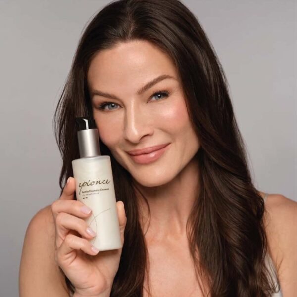 Epionce Gentle Foaming Cleanser - Image 3